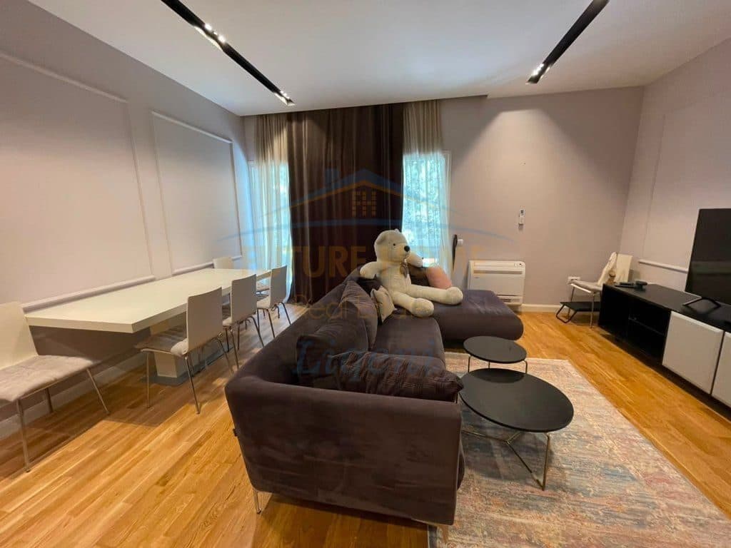 Qira, Apartament 1+1, Kopshti Botanik, Tiranë. 2