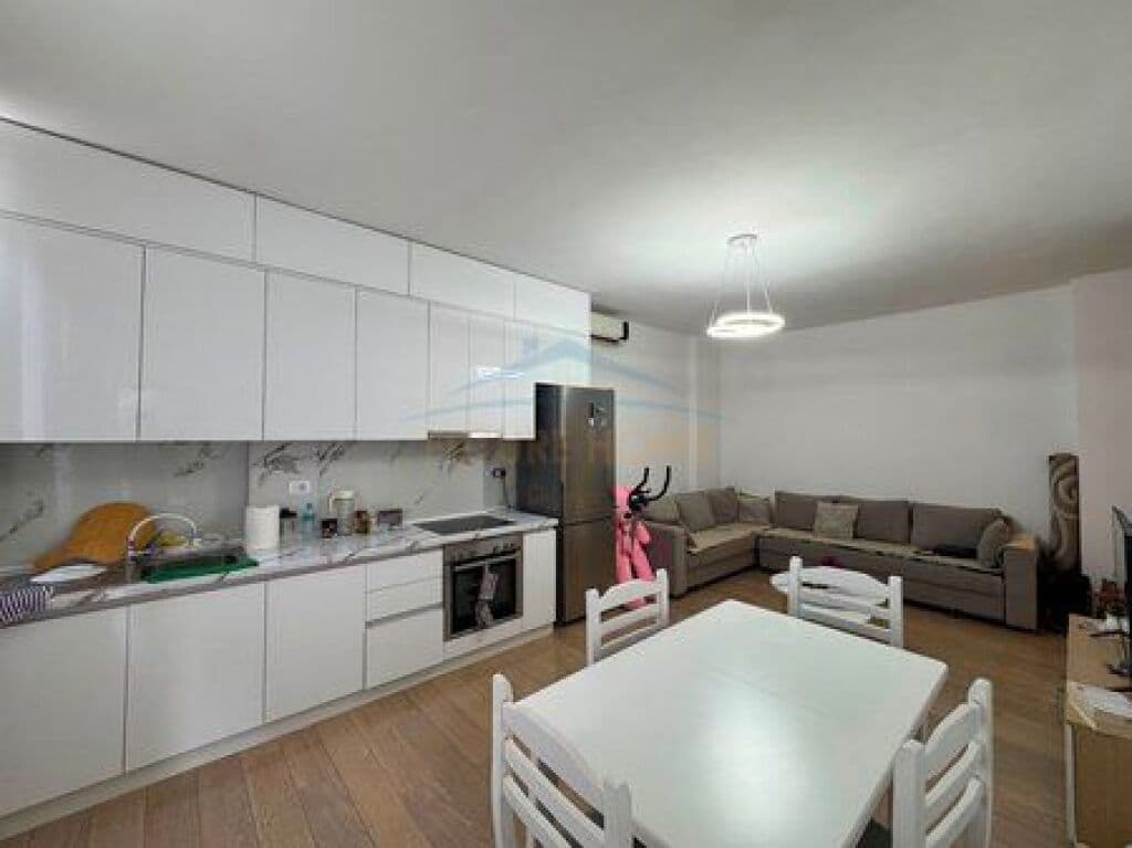 Qira, Apartament 1+1, Kopshti Zoologjik, Tiranë 2