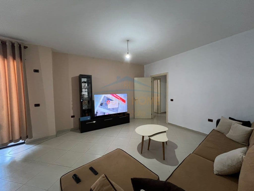Në shitje, Apartament 1+1, Unaza e Re, Tiranë. 2