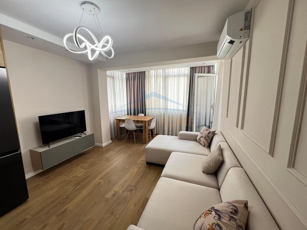 SHKËRBE APARTAMENT 1+1 BLLOKU, TIRANË 2