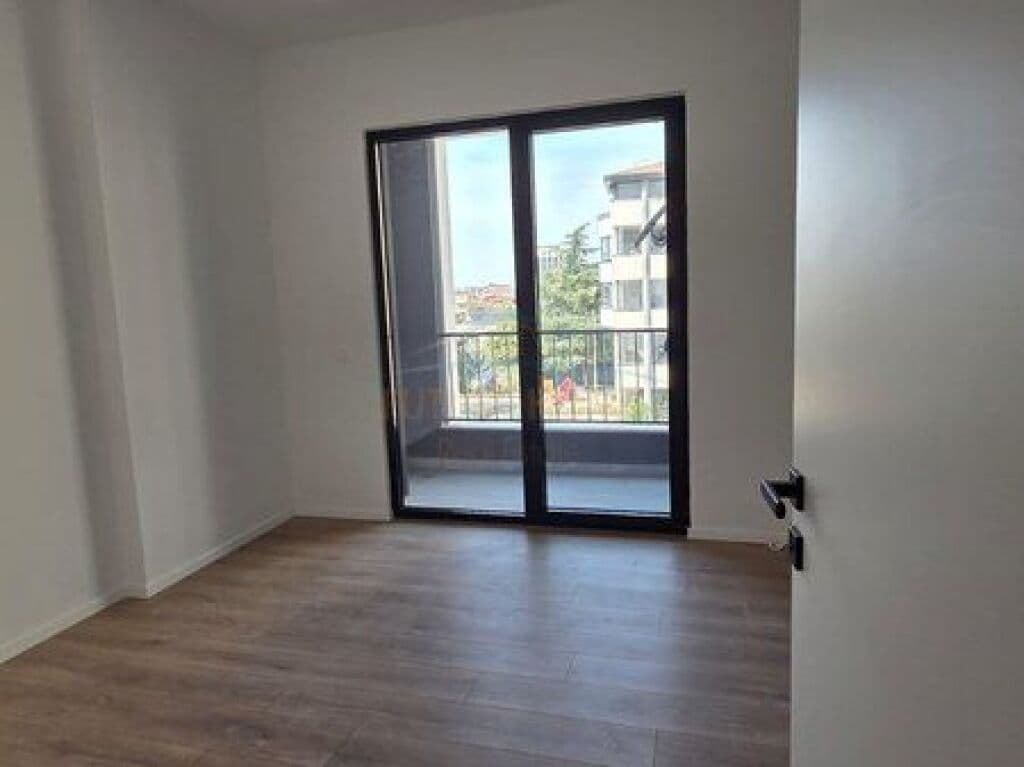 PËR QIRA APARTAMENT 2+1 | PRANË ZYRES SË HIPOTEKAVE 4
