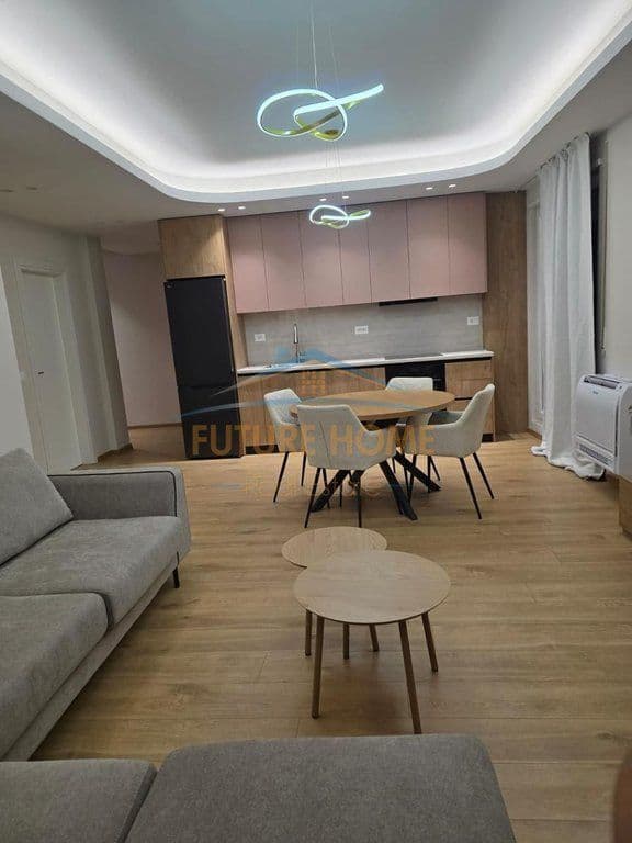 Në shitje, penthouse 2+1+2+veranda+2 vende parkimi, Bulevardi Jeanne d'Arc, Tiranë 3