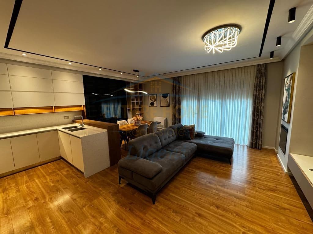 Qira, Apartament 2+1+Hapësirë Parkimi, Liqeni i Thatë, Tiranë