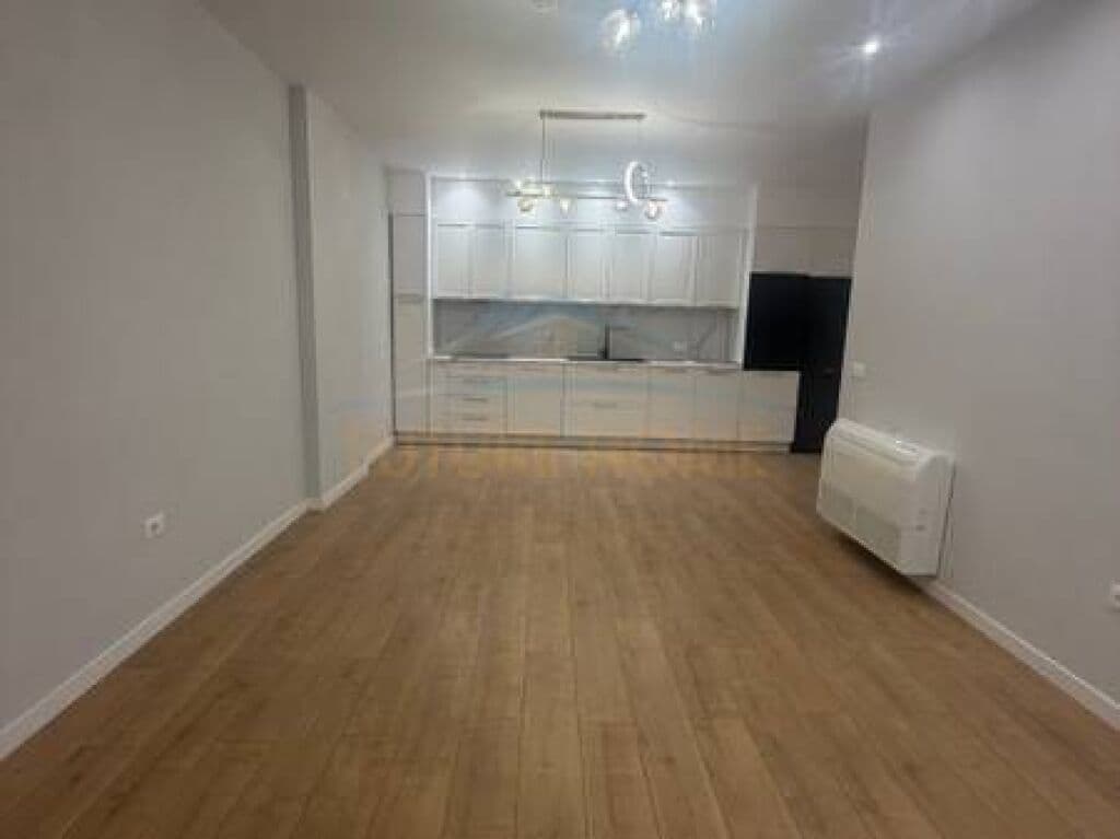 Jepet me qira, Apartament 3+1, Oxhaku, Tiranë