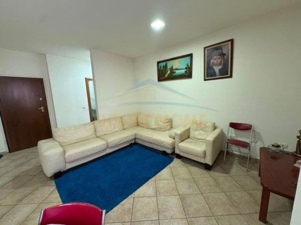 Në shitje, Apartament 2+1+2, Rruga e Kosovareve