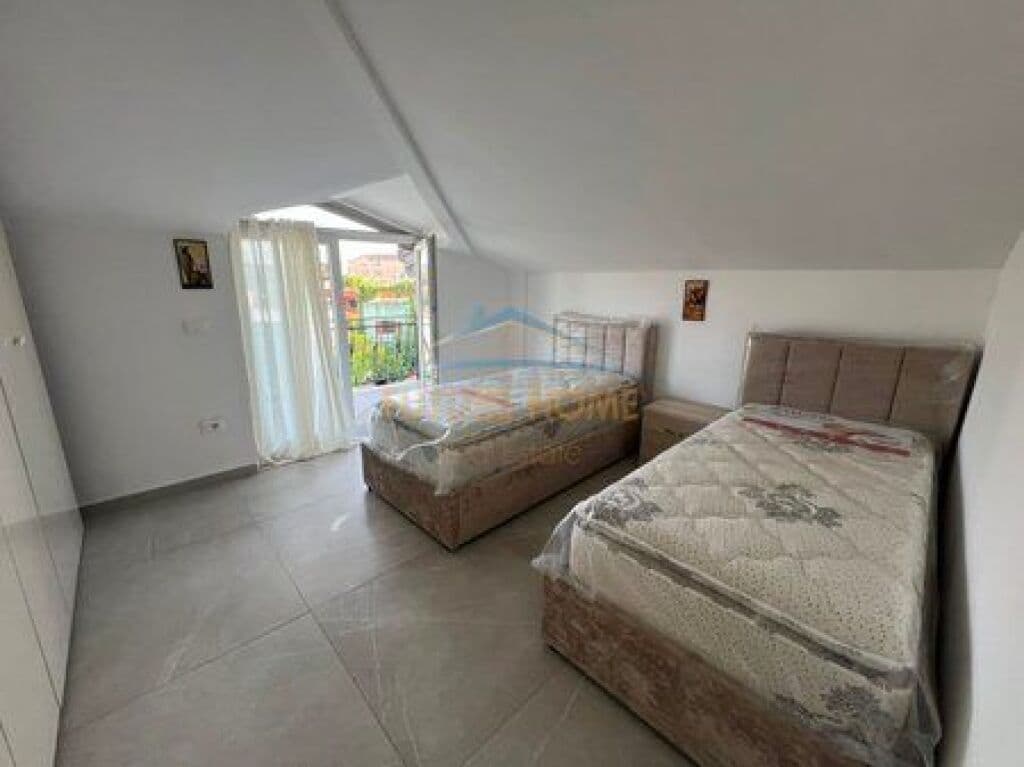Jepet me qira, Apartament 3+1+ Vend Parkimi, Ura e Institutit