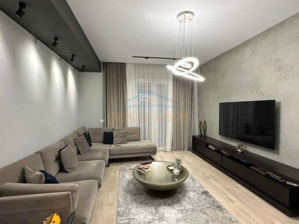 Në shitje, Apartament 2+1, Liqeni i Thatë, Tiranë