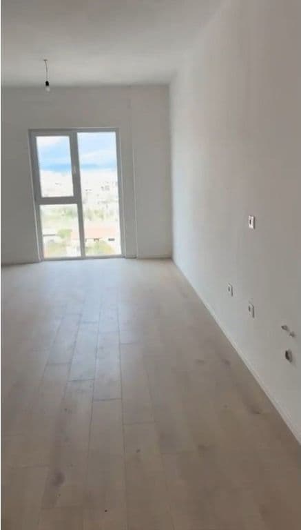 Në shitje, Apartament 2+1+2, Hyrja e Tiranës, Tiranë. 2