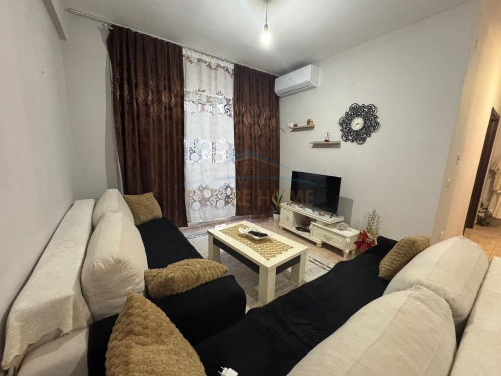 Në shitje, Apartament 1+1, Rruga e Re, Kompleksi Fratari.