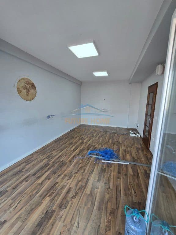 Për Qira, Hapësirë Zyre, Rruga Frosina Plaku, Tiranë