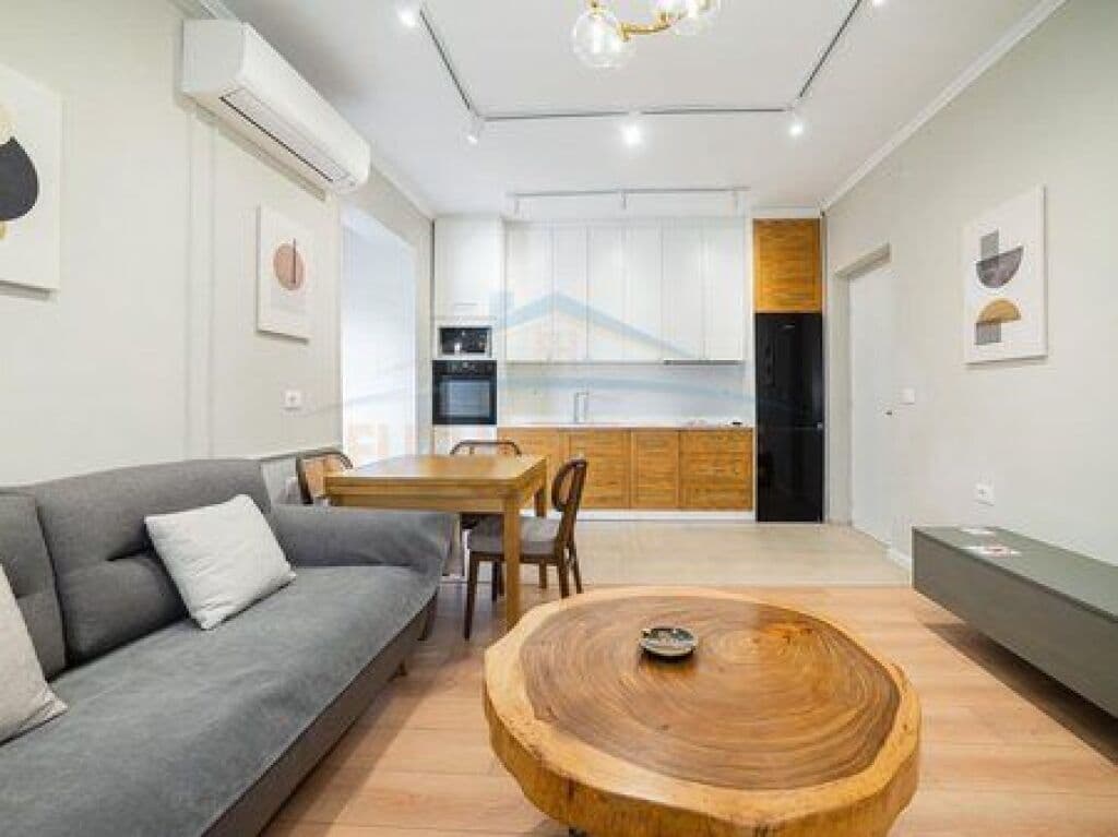 Në shitje, Apartament 2+1 në Bazar të Ri - Optika Roma 2