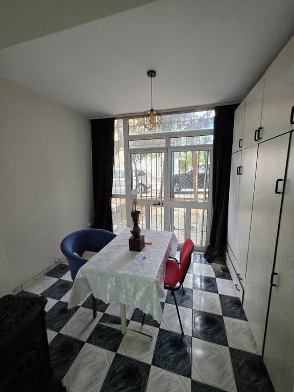 Qira, Apartament 2+1, Blloku, Tiranë. 2