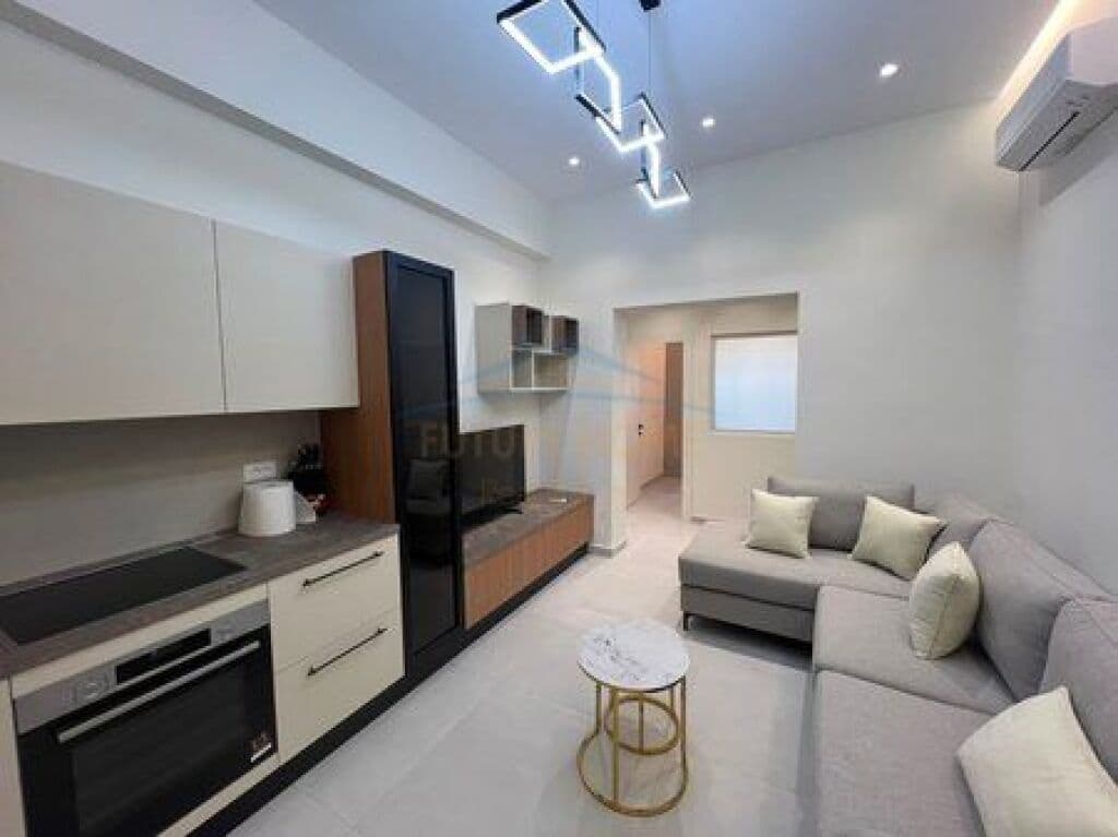 Qira, Apartament 2+1+ Vend Parkimi, Rruga e Dibres, Tiranë.