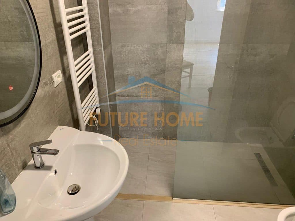 Për qira, Hapësirë zyre, Pronë e mëparshme ekspozite 2