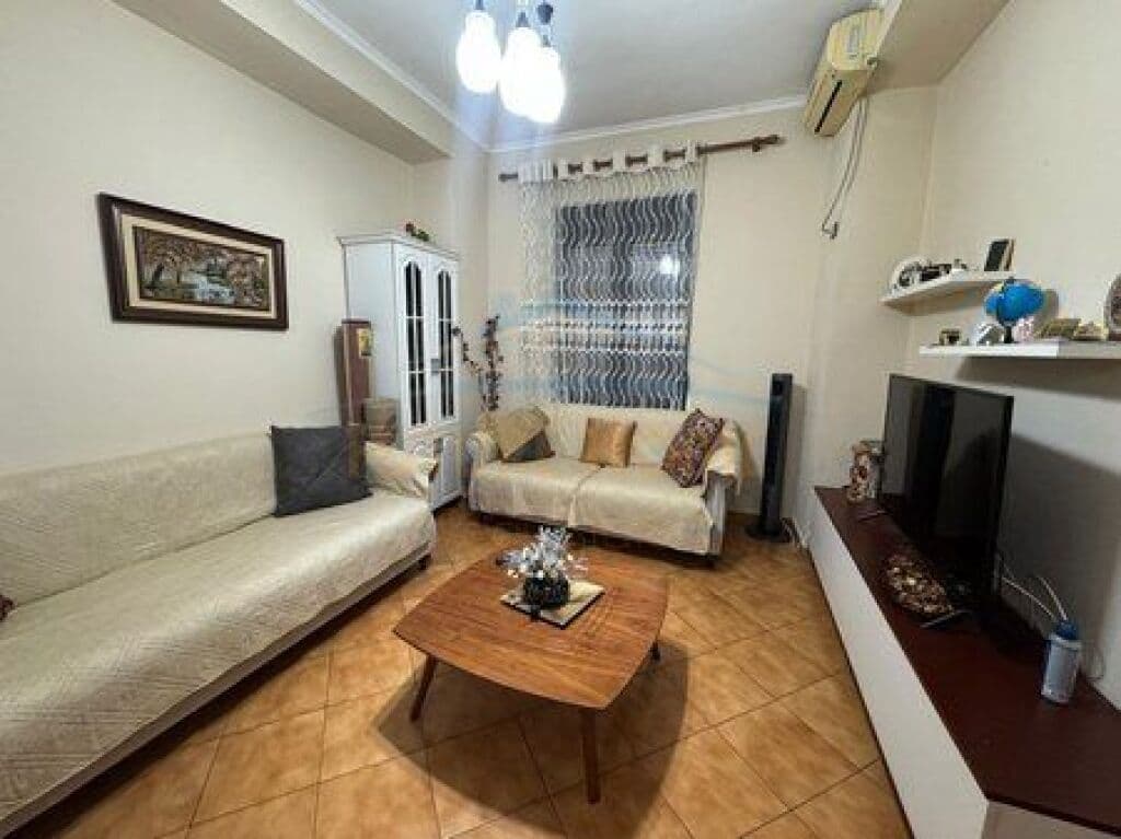 Qira, Apartament 2+1+2, Myslym Shyri, Tiranë 2