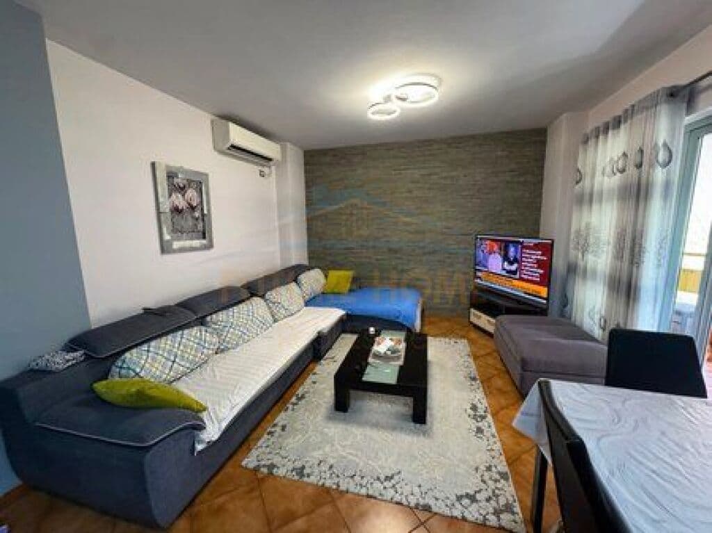 Në shitje, Apartament 3+1+2+2 Vende Parkimi, Ndërtesa me Shigjetë 3