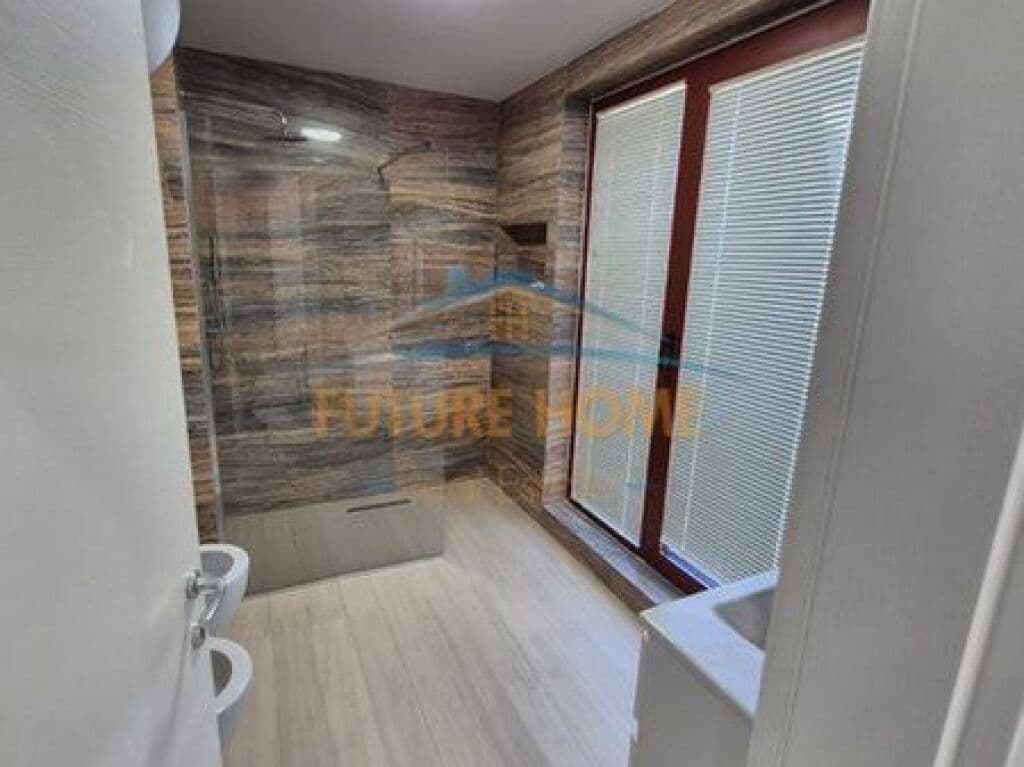 Në shitje, Apartament 1+1, Qendër, Tiranë. 4