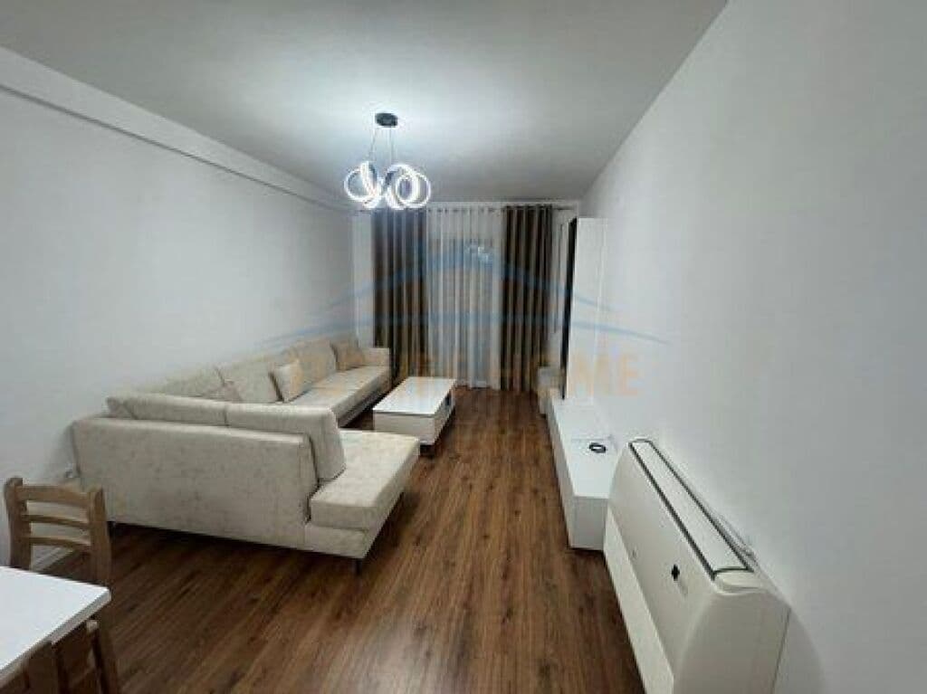 Në shitje, Apartament 1+1, Kompleksi E-88, Laprakë