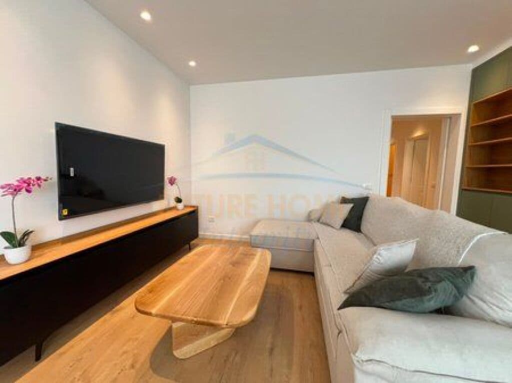 Jepet me qira, Apartament 1+1, Shkolla e Baletit, Tiranë. 3