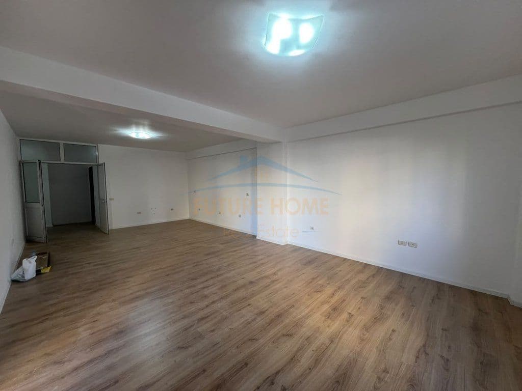 Në shitje, Apartament 2+1+2, Nënkalimi i Kodra e Diellit, Tiranë. 3