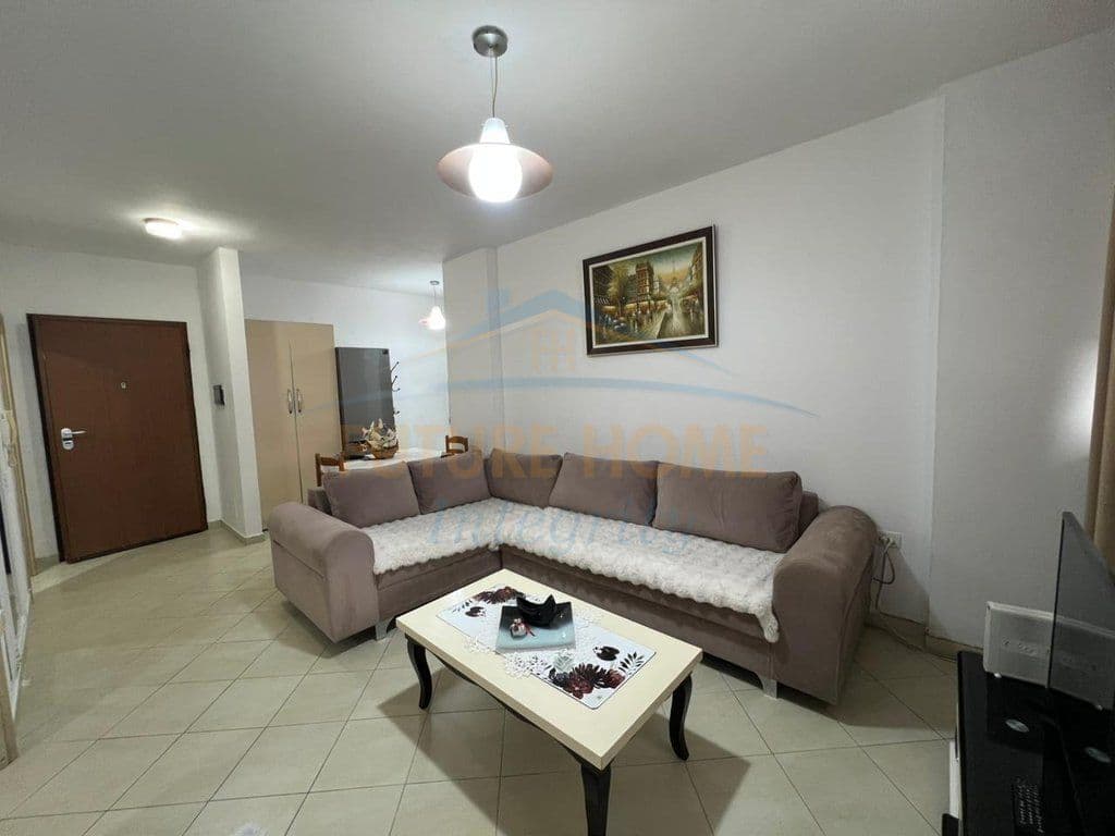 Në shitje, Apartament 1+1, Ish Tregu i Elektricitetit, Tiranë. 4