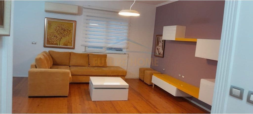 Jepet me qira, Apartament 2+1, Rruga Kosovareve