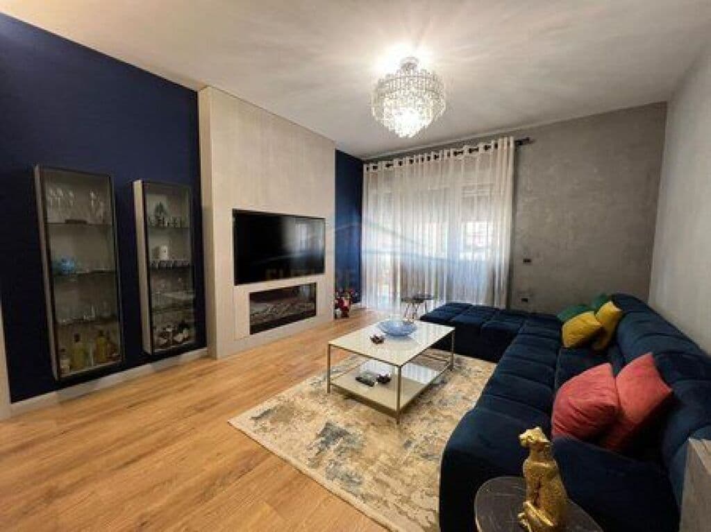 Në shitje, Apartament 2+1+2, Liqeni i Thatë, Tiranë