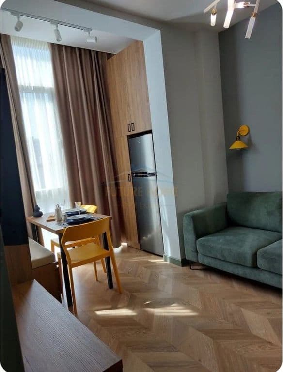 Qira, Apartament 1+1, Mozaiku i Tiranës, Tiranë