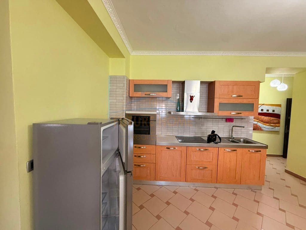 Qira, Apartament 1+1+Studio, Rruga Bogdaneve 2