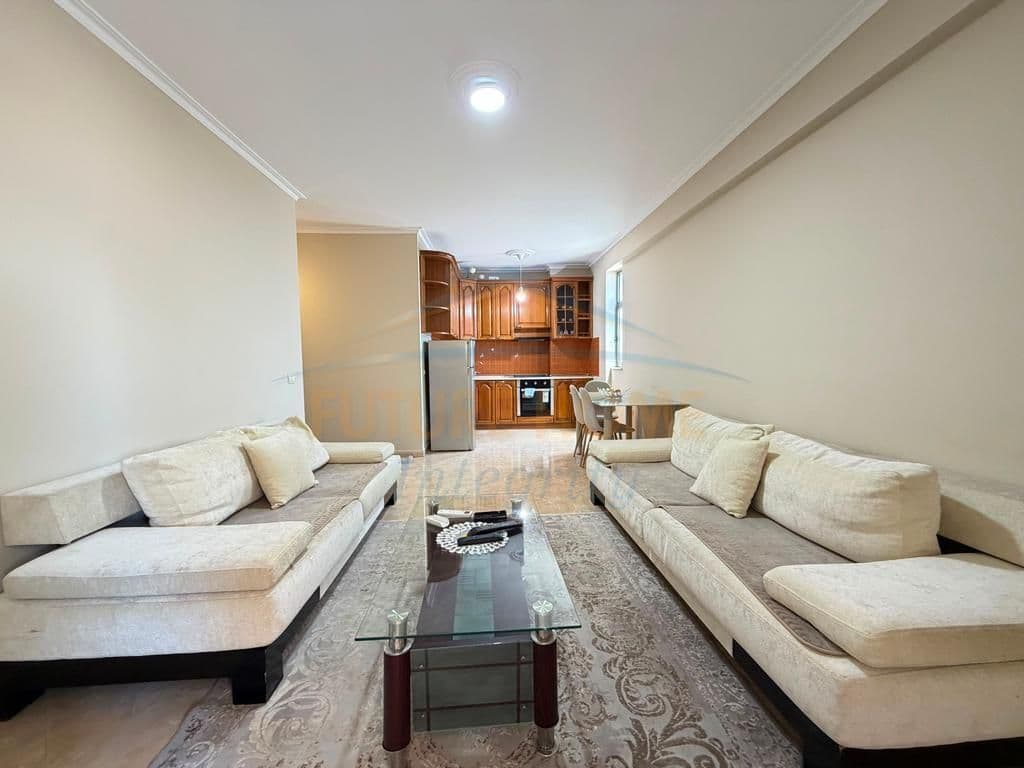 Me qira, Apartament 1+1, Xhamlliku, Tiranë. 2