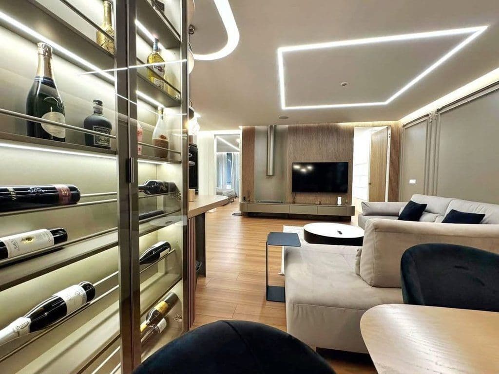 Në shitje, Apartament 2+1+2, Rruga Kavajës, Tiranë 2