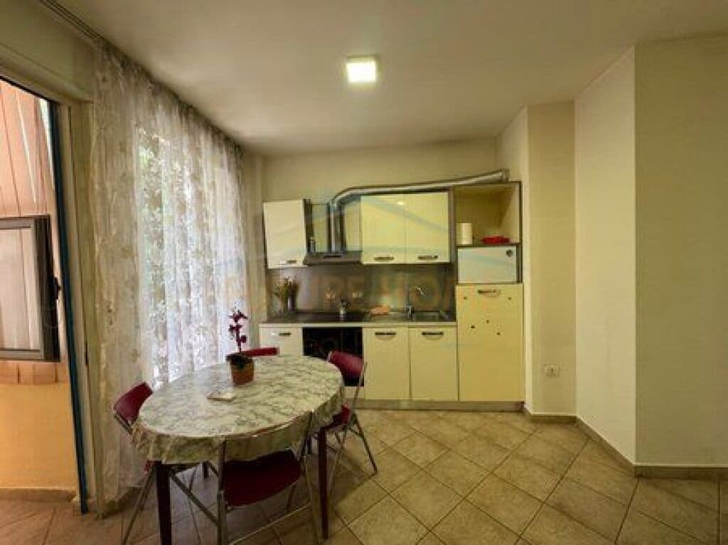 Në shitje, Apartament 2+1+2, Rruga e Kosovareve 3