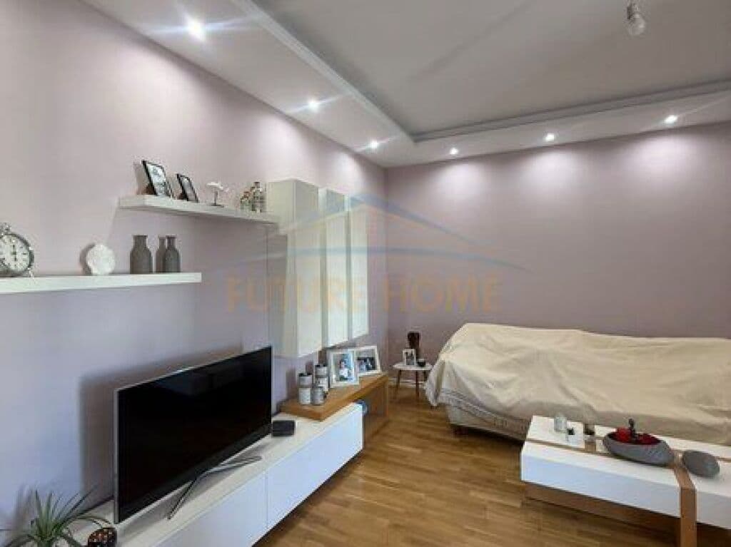 Qira, Apartament 3+1+2+2 Ballkone, Fresk, Tiranë 3