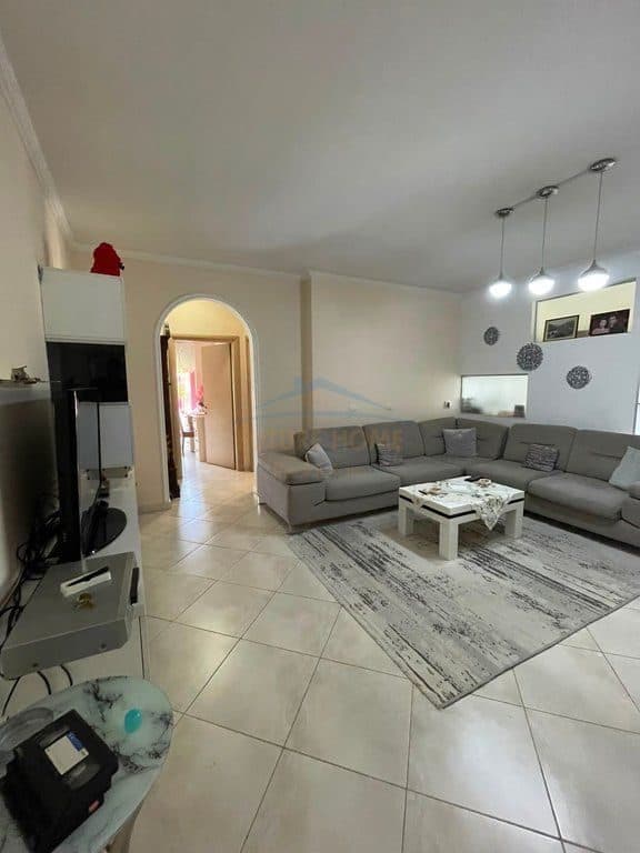 Në shitje, Apartament 2+1+2 + Vendi i Parkimit, Liqeni i Thatë, Tiranë.