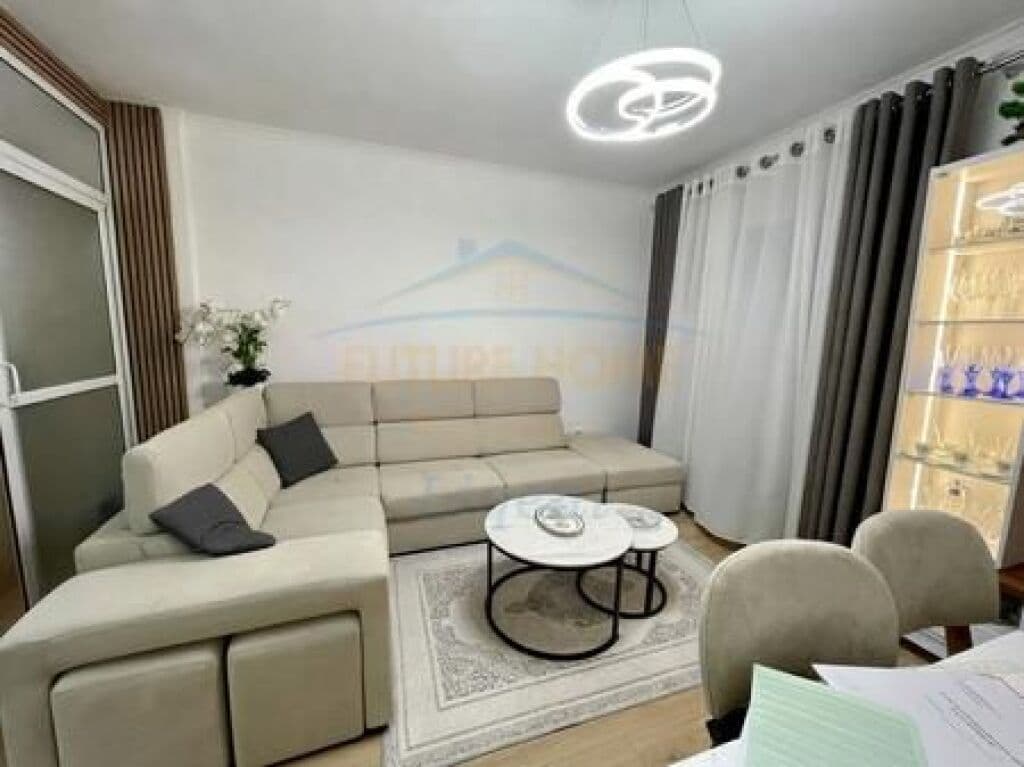 Në shitje, Apartament 1+1 (I konvertuar në 2+1), Kinostudio, Tiranë 2