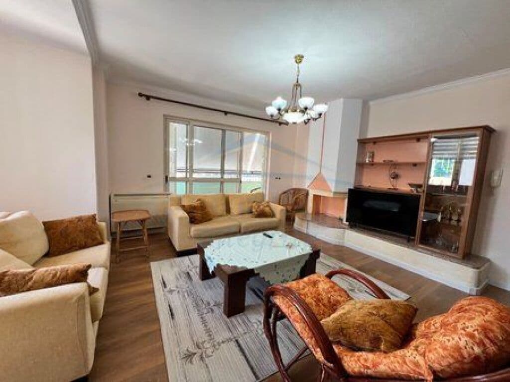 Qira, Apartament 2+1+2, Rruga Elbasanit, Tiranë. 2