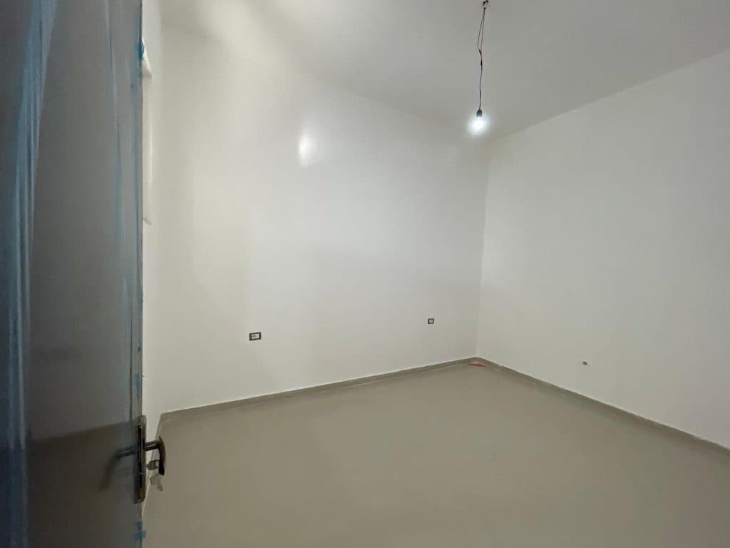 Shitet, Apartament 1+1, Lagjia Nr. 13 ,Durres 2