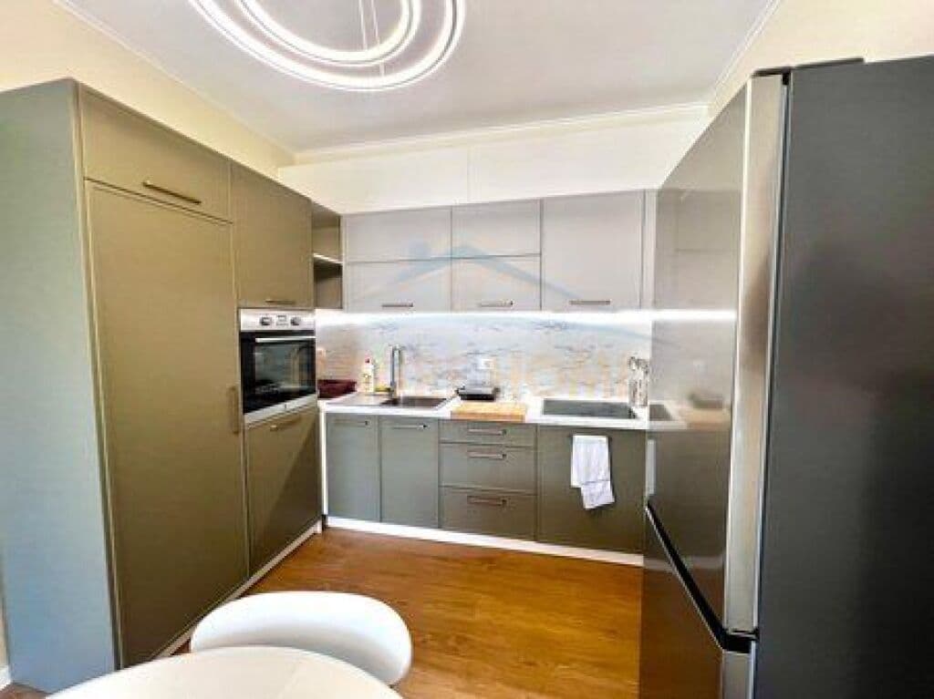 Qira, Apartament 2+1+ Vend Parkimi, Në Erli Residence, Porcelan, Tiranë 3