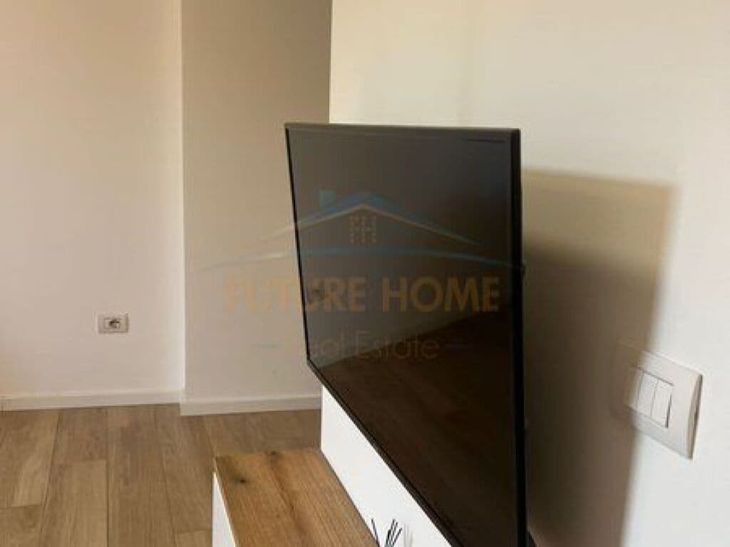 Qira, Apartament 1+1, Rruga Kavajës, Parku i Vjetër, Tiranë. 2