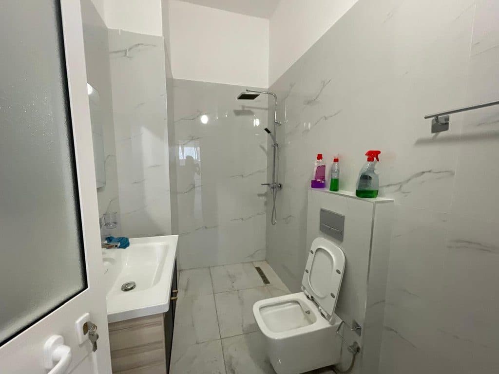 Shitet, Apartament 1+1, Lagjia Nr. 13 ,Durres 3