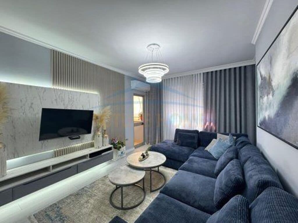Në shitje, Apartament 2+1, Yzberisht