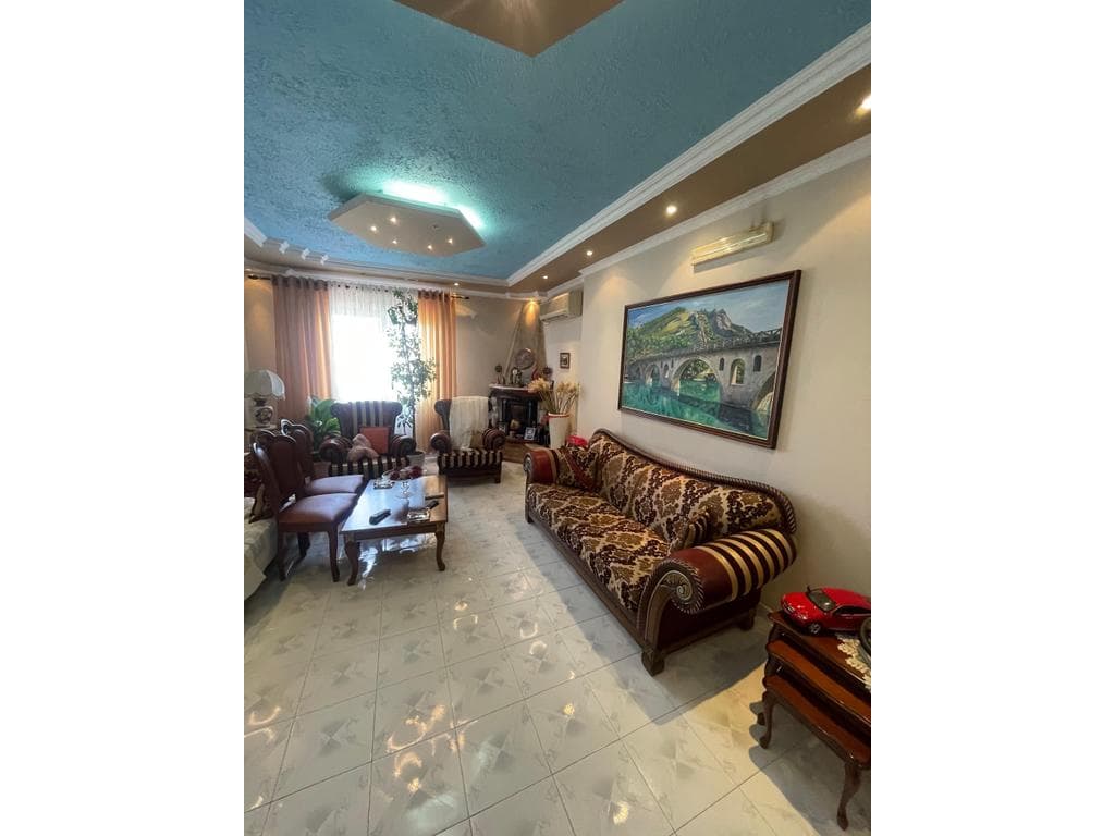 Shitet, Apartament 2+1+2, Irfan Tomini, Tiranë