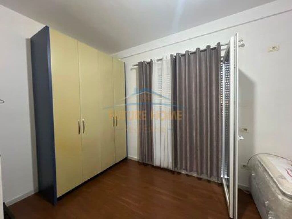 Qira, Apartament 2+1+ Vend Parkimi, Ura e Institutit
