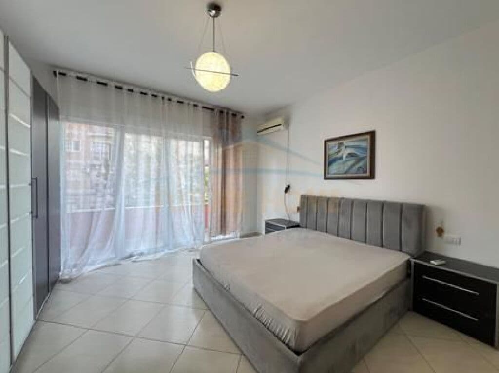 Jepet me qira, Apartament 2+1+2+Veranda, Don Bosko, Tiranë.
