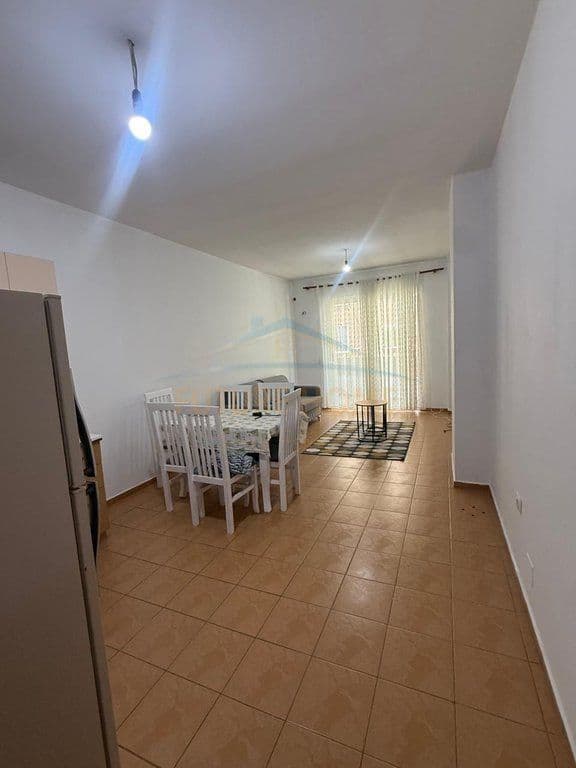 Jepet me qira apartament 2+1, Yzberisht, Tiranë