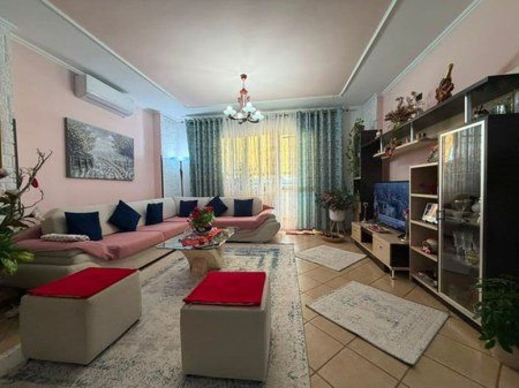 Në shitje, Apartament 3+1+2, Rruga Sami Frashëri, Blloku, Tiranë 2
