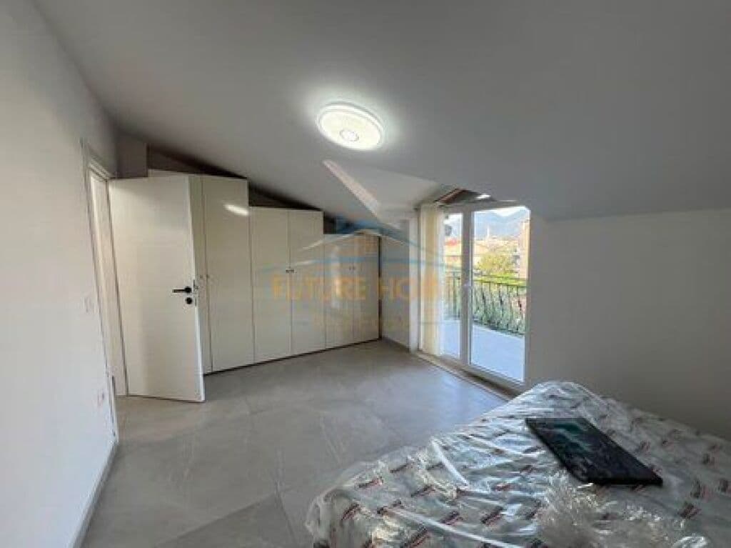 Jepet me qira, Apartament 3+1+ Vend Parkimi, Ura e Institutit