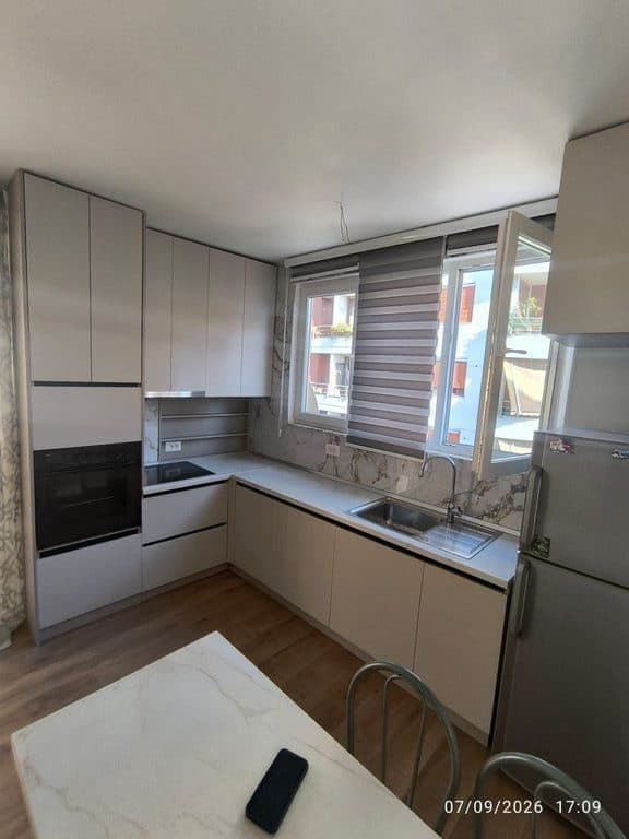 Jepet me qira Apartament 1+1, Stadiumi Dinamo, Tiranë. 3