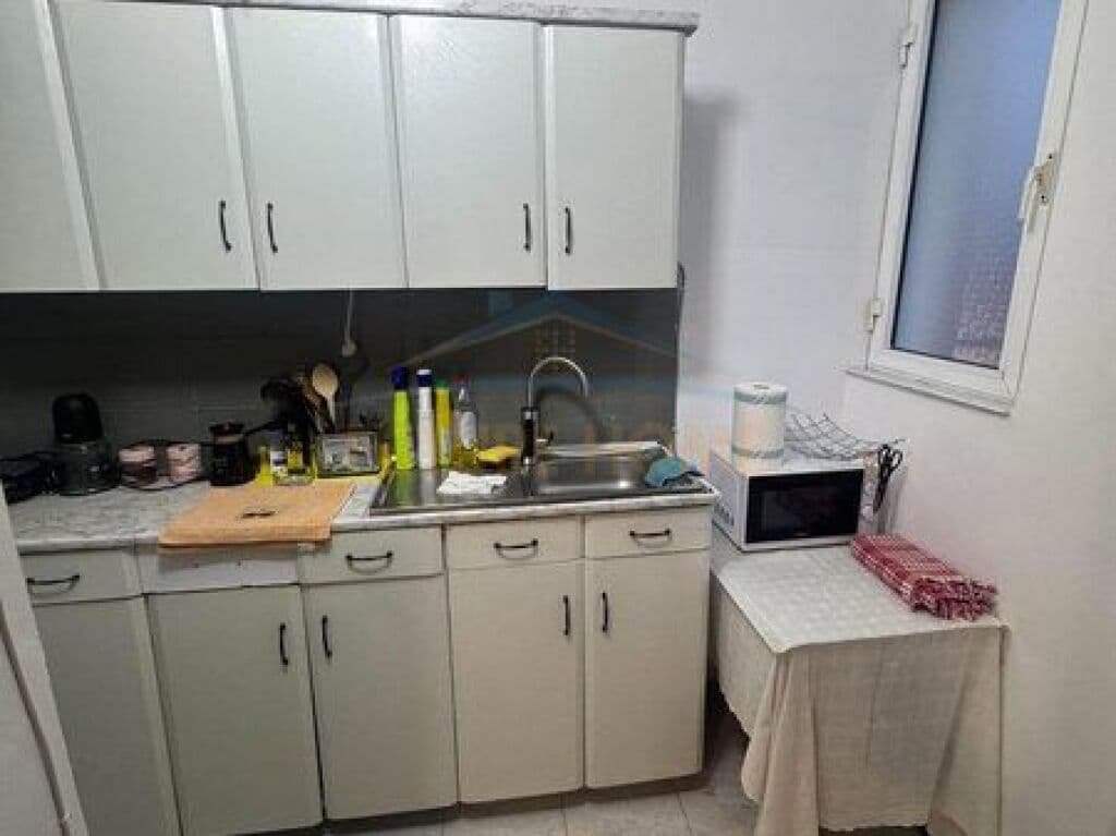 Në shitje, Apartament 1+1, Pranë Shkollës "Sabaudin Gabrani", 21 Dhjetori 4
