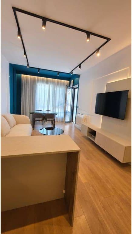 Jepet me qira, Apartament 1+1+Vendi Parkimi, Porcelan, Tiranë. 2